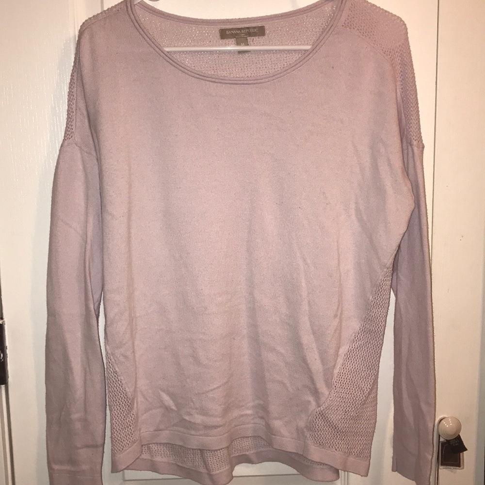 Lilac sweater with mesh-like back